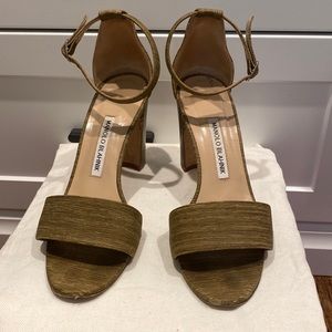 Manolo Blahnik Lauratopri green sandals 38.5